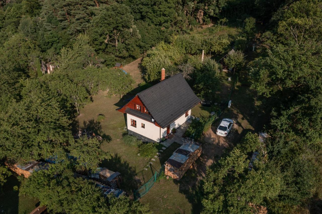 Chata Nad Lazenskym Udolim Luhacovice Exterior photo